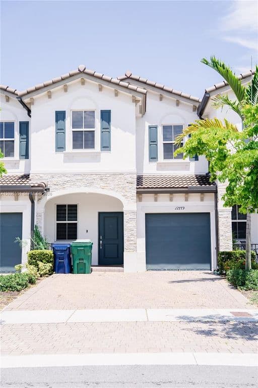 3-bedroom Property — 12779 NW 24th Ave