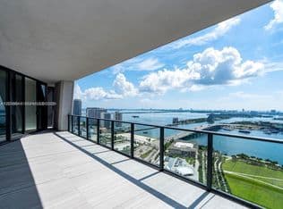 4-bedroom Condo — 1000 Biscayne Blvd Unit 4802, Miami, 33132