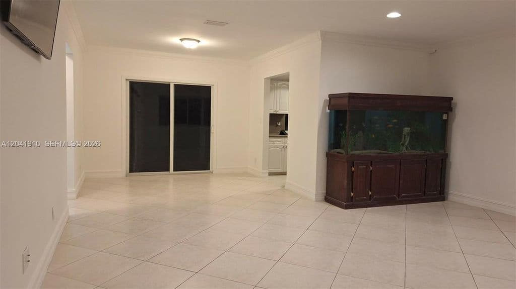 3-bedroom Single-Family Home — 1800 N 55th Ave
