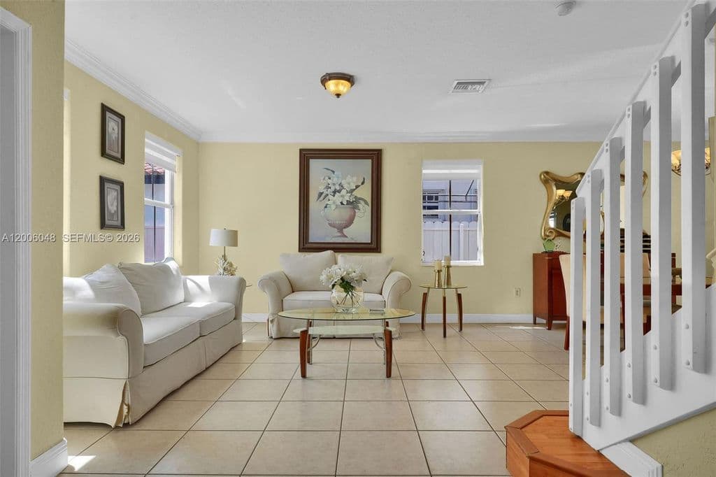 5-bedroom Single-Family Home — 6114 SW 158th Psge