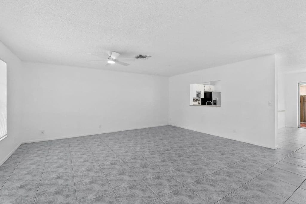 3-bedroom Property — 12212 NW 36th Place