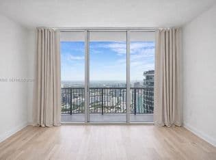 1+1 Condo — 1750 N Bayshore Dr APT 3811, Miami, 33132