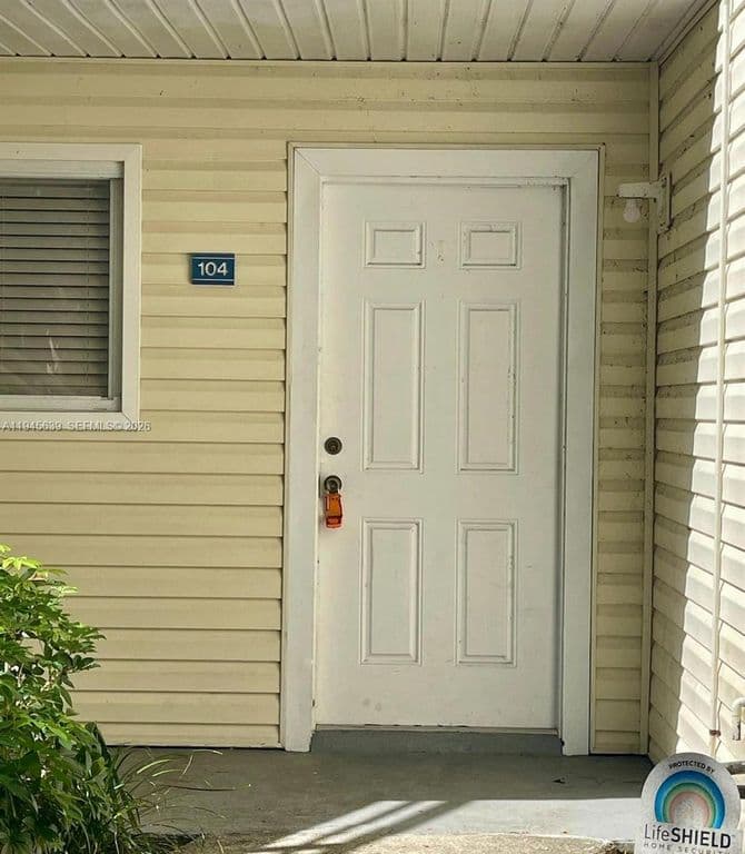 2-bedroom Condo — 3457 NW 44th St APT 104