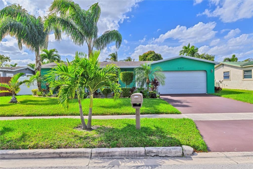 4+1 Müstakil ev — 257 NW 79th Ave
