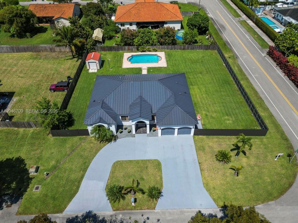 4-bedroom Single-Family Home — 13205 SW 218th Ter