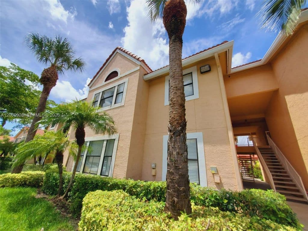 2+1 Condo — 15591 SW 105th Ter APT 512