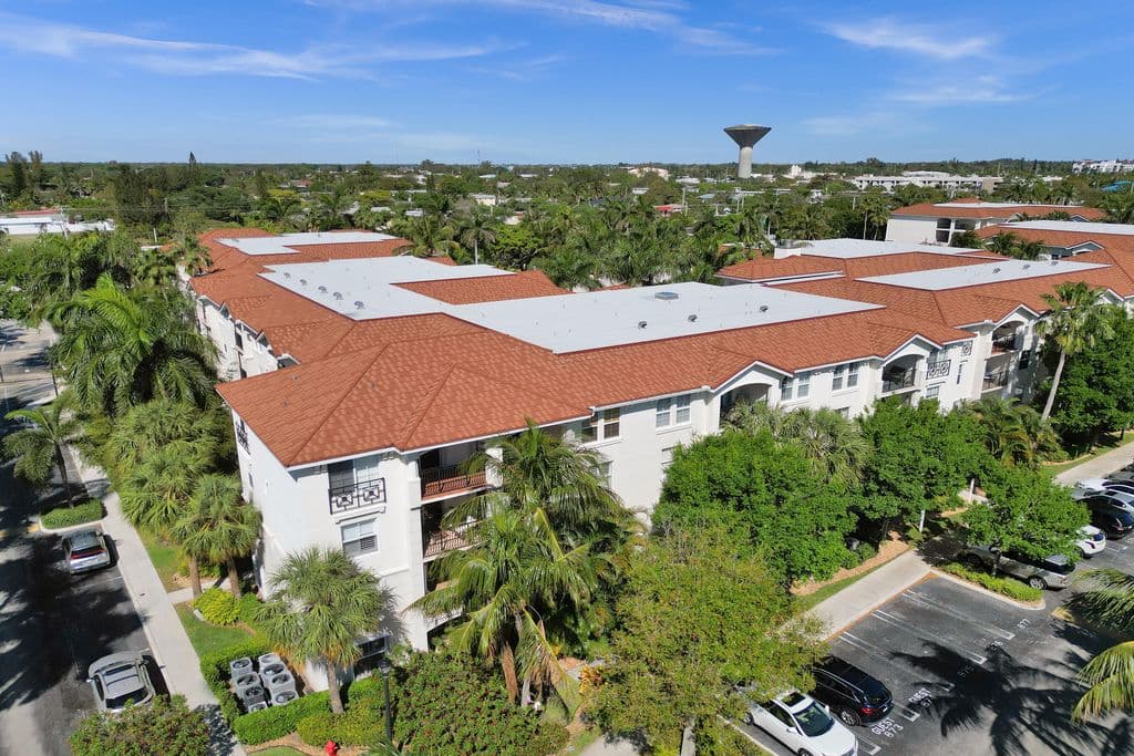 2+1 Condo — 2113 Tuscany Way
