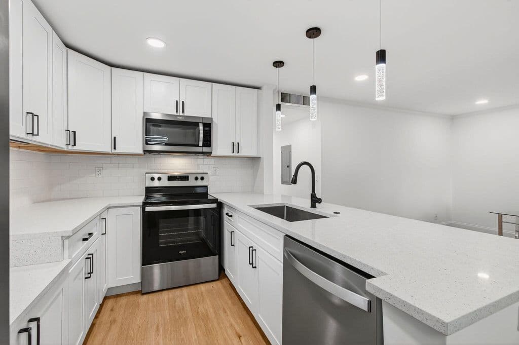 2-bedroom Condo — 449 Normandy J