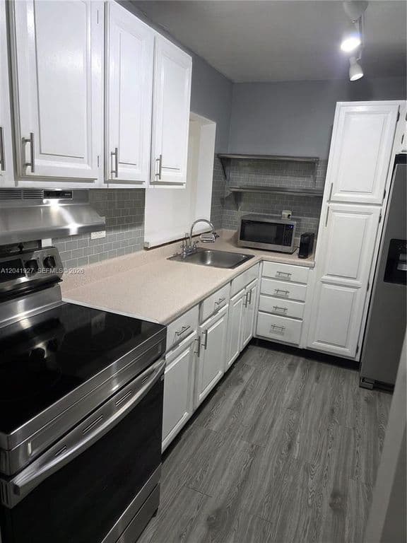 2+1 Condo — 8065 SW 107th Ave APT 202