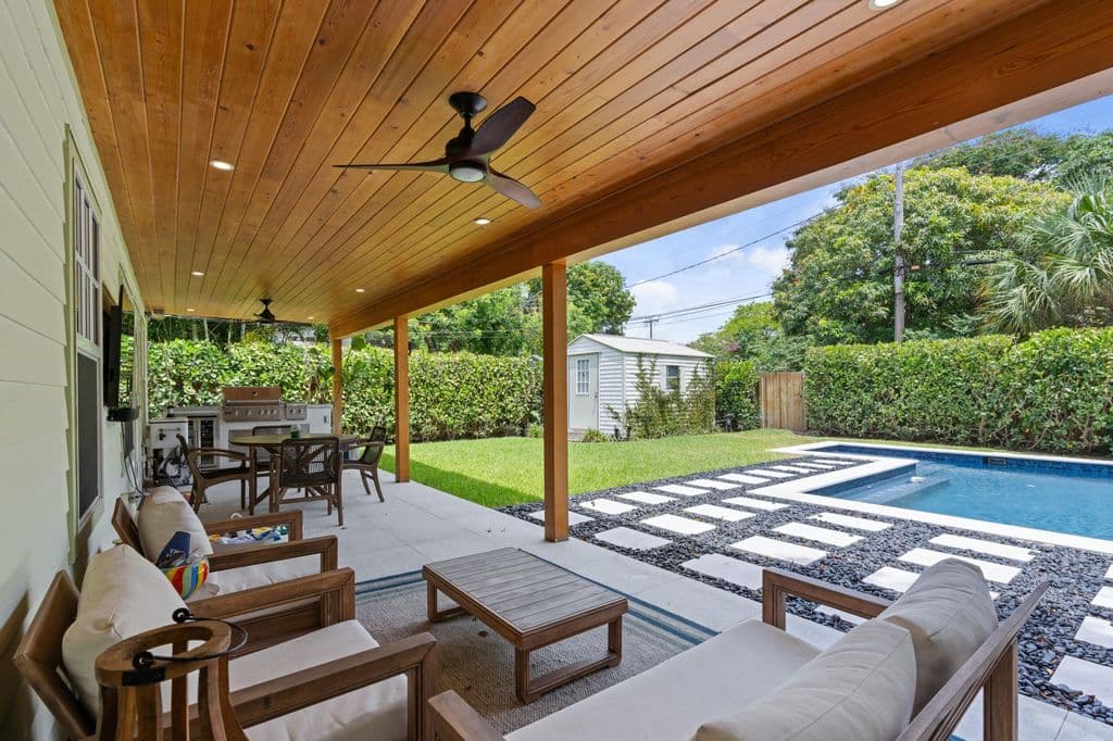 2-bedroom Single-Family Home — 521 33RD Street