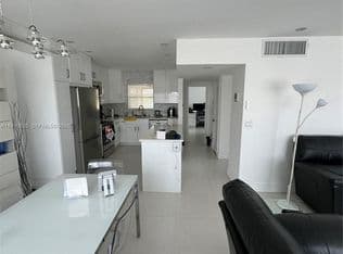 1-bedroom Condo — 1501 Arthur St APT 10, Hollywood, 33020