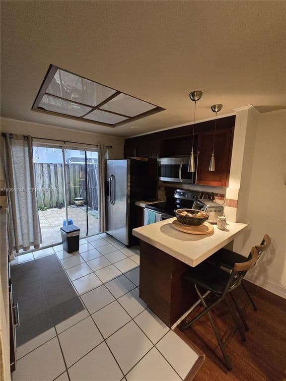 2+1 Condo — 7010 NW 173rd Dr APT 1901