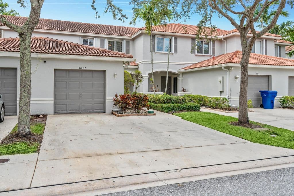2-bedroom Property — 6107 Sandy Bank Terrace
