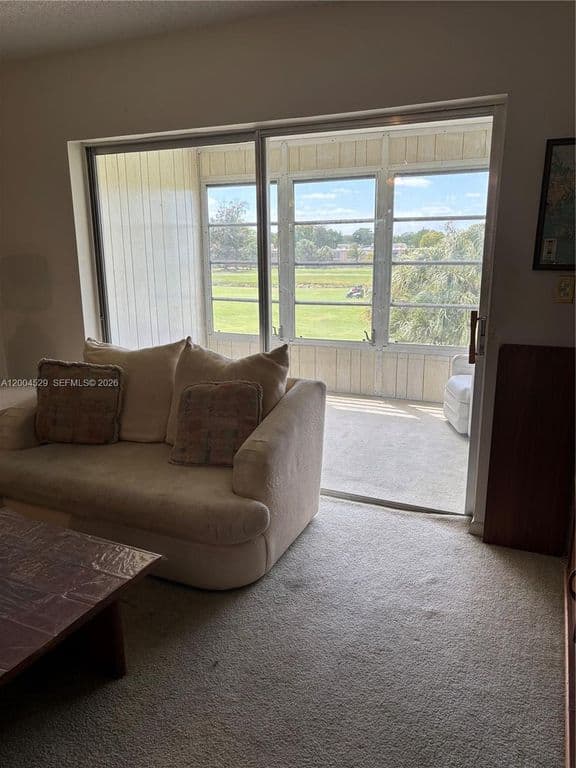 2-bedroom Condo — 1045 Country Club Dr APT 307