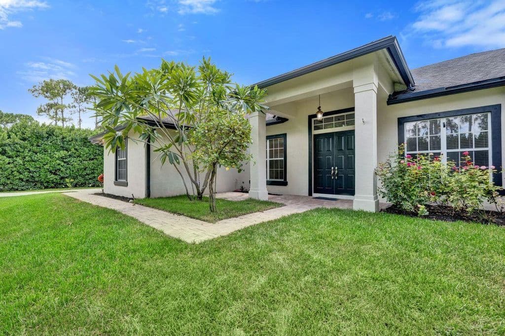 4-bedroom Single-Family Home — 4209 180th Avenue N