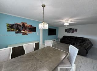 2+1 Condo — 5300 Washington St APT V407, Hollywood, 33021