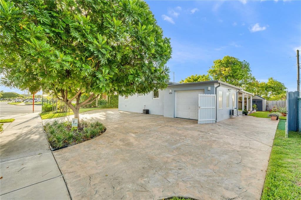 3+1 Müstakil ev — 4275 SW 87th Ave