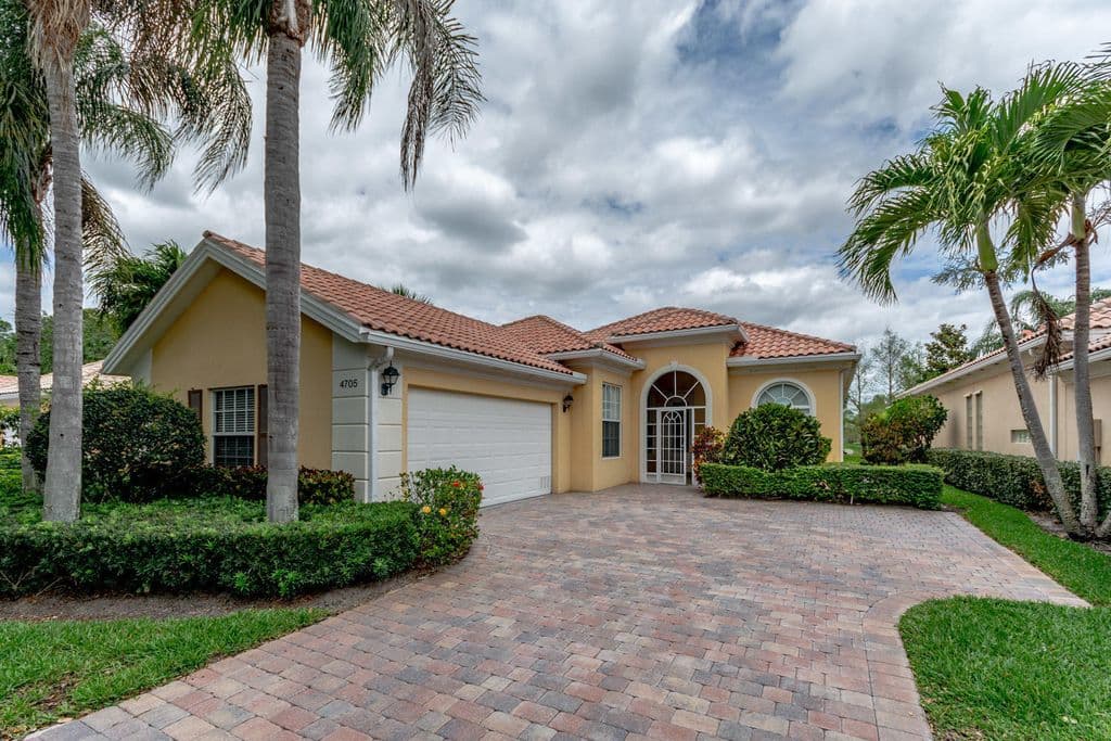 3+1 Müstakil ev — 4705 Dovehill Drive