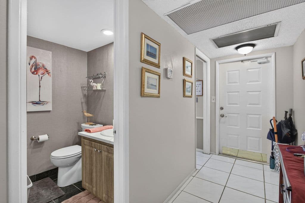 3-bedroom Condo — 806 Cypress Grove Lane #304