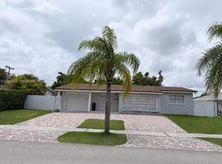 3+1 Müstakil ev — 9515 Dominican Dr, Cutler Bay, 33189