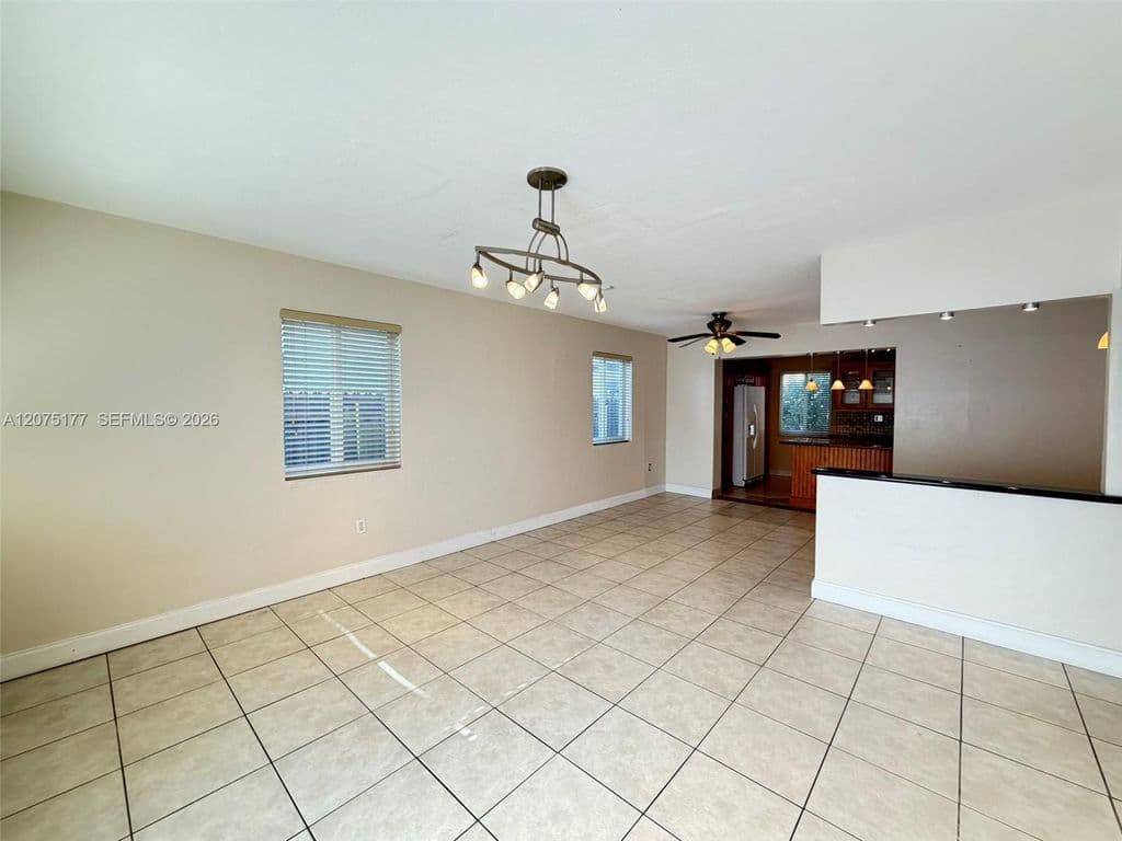 3-bedroom Single-Family Home — 4585 E 9th Ln
