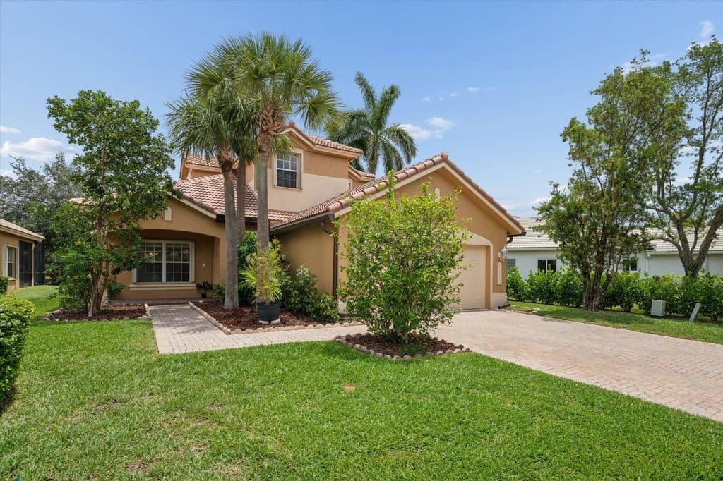 4-bedroom Single-Family Home — 11259 NW 65th Manor