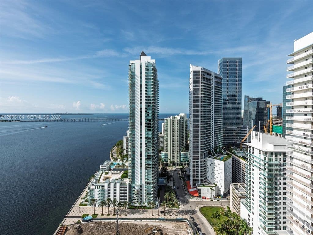 2+1 Condo — 1155 Brickell Bay Dr APT 3403
