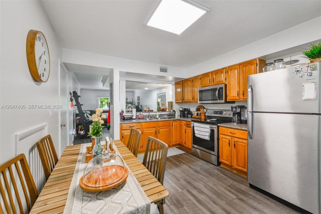 2-bedroom Condo — 14901 SW 82nd Ter #1205