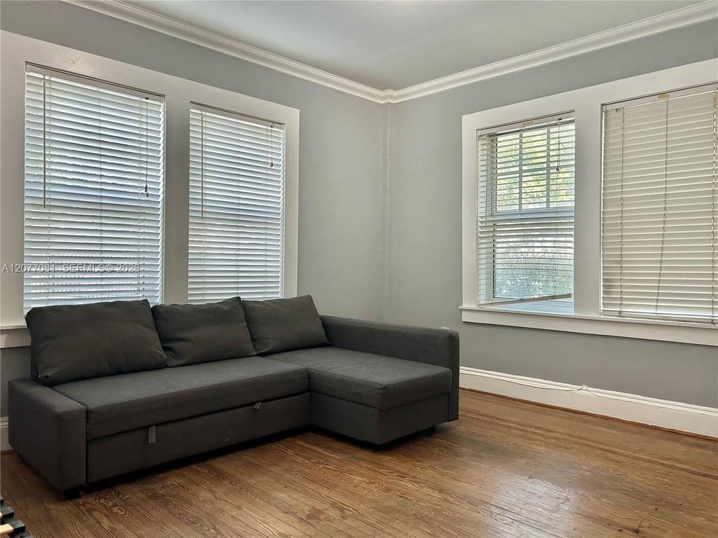 1-bedroom Condo — 536 14th St APT 107
