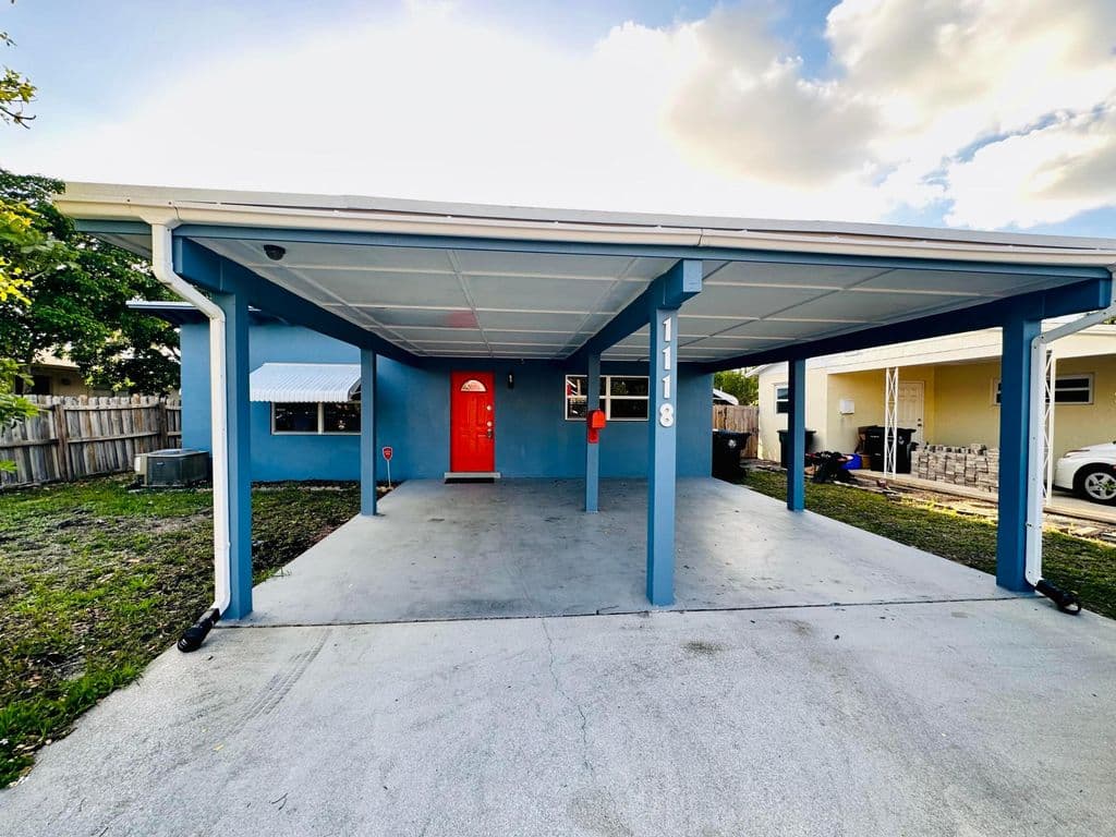 3-bedroom Single-Family Home — 1118 N E Street