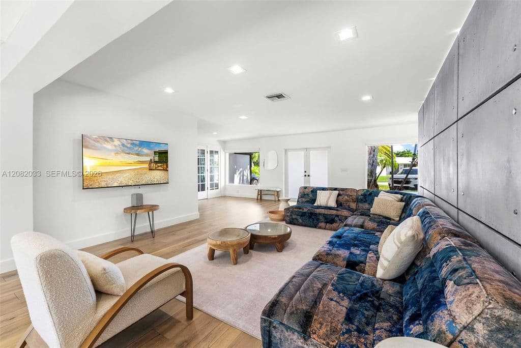3+1 Müstakil ev — 21000 NE 18th Ct