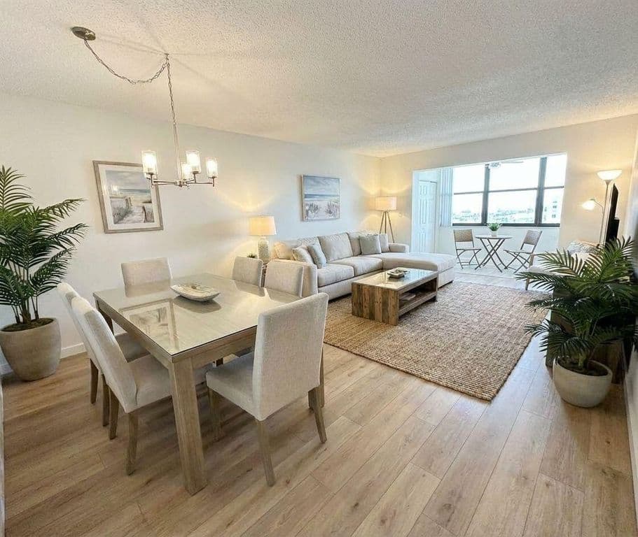2+1 Condo — 2601 NE 3rd Court #4100