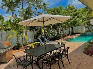 4-bedroom Single-Family Home — 5200 NE 18TH Terrace, Fort Lauderdale, 33308