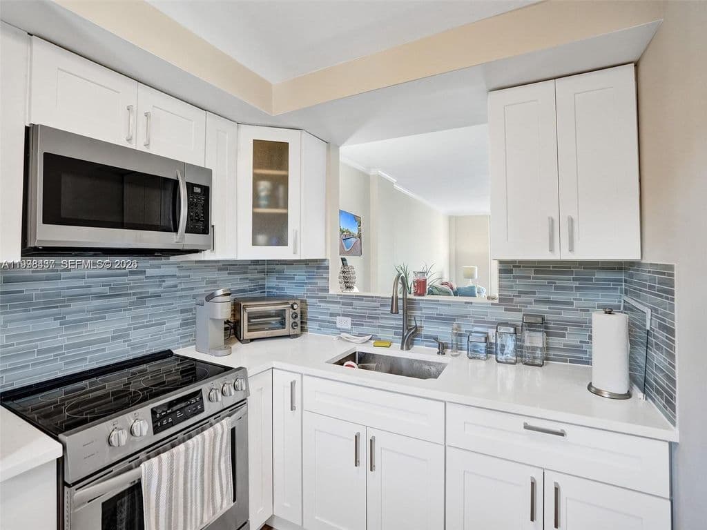 2-bedroom Condo — 1777 SE 15th St APT 217