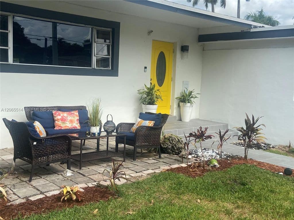 3+1 Müstakil ev — 13270 NE 3rd Ct