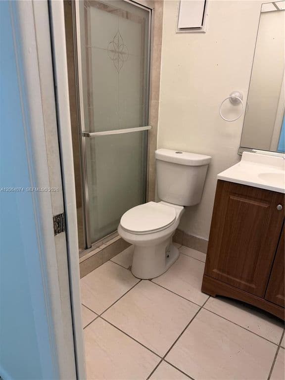 2+1 Condo — 8700 SW 133rd Avenue Rd APT 120