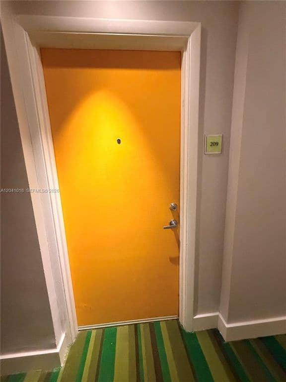 1+1 Condo — 133 NE 2nd Ave APT 209