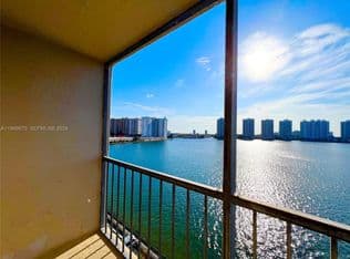 3+1 Condo — 17600 N Bay Rd #N701, Sunny Isles Beach, 33160