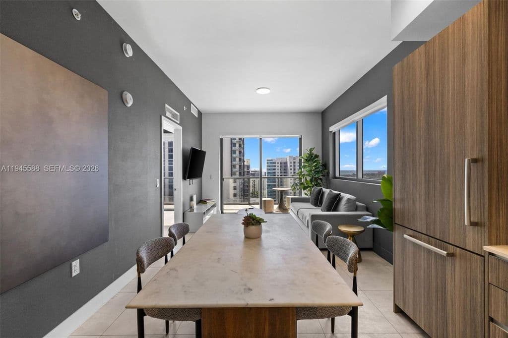 1-bedroom Condo — 239 SW 9th Street #2102
