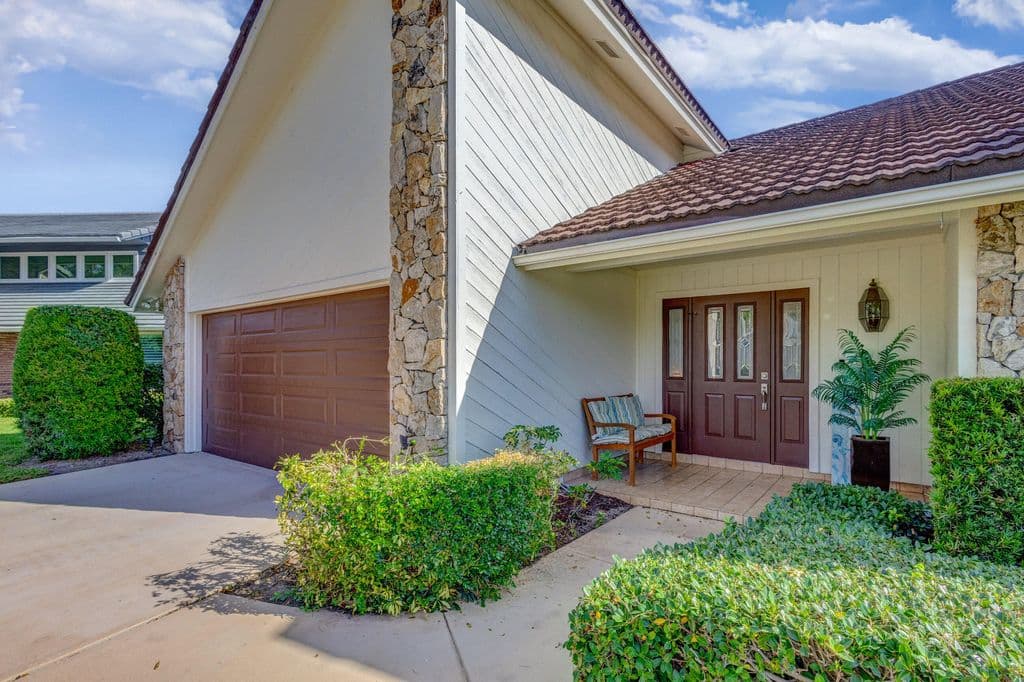4-bedroom Single-Family Home — 12870 La Rochelle Circle