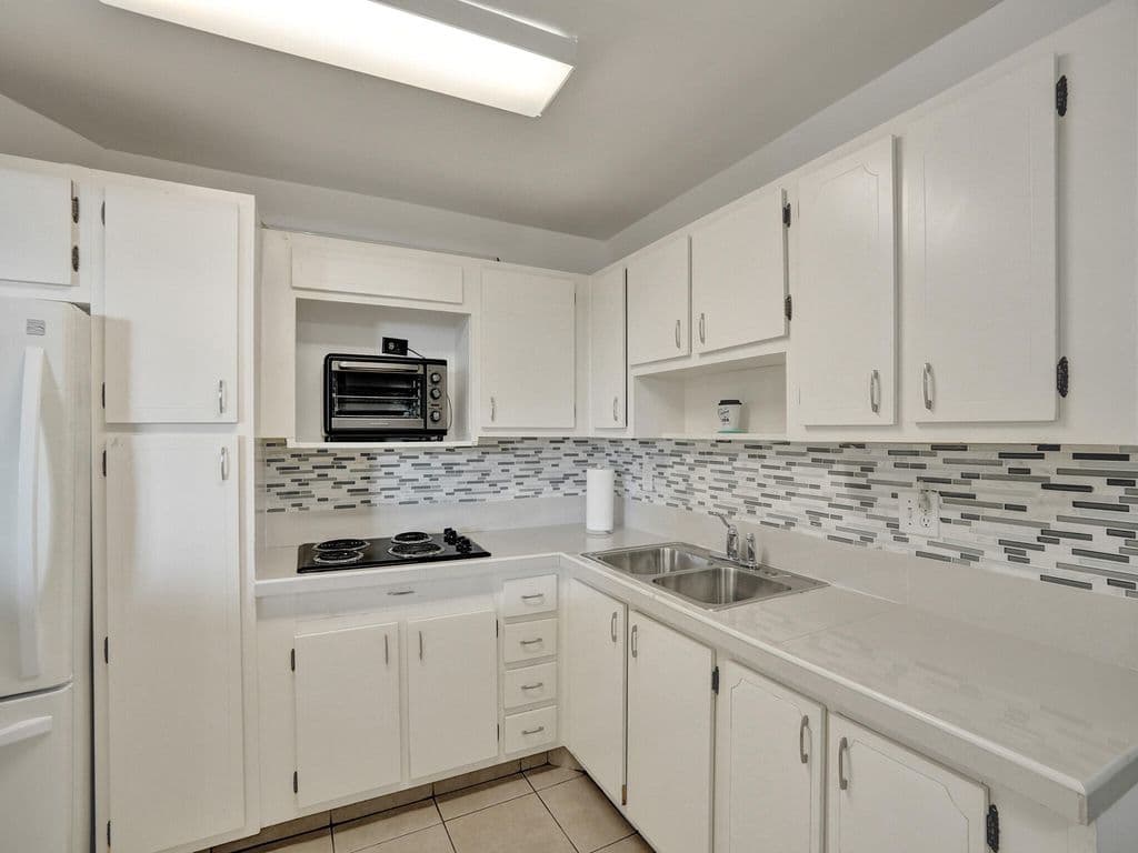1+1 Condo — 1811 Jefferson Street #404
