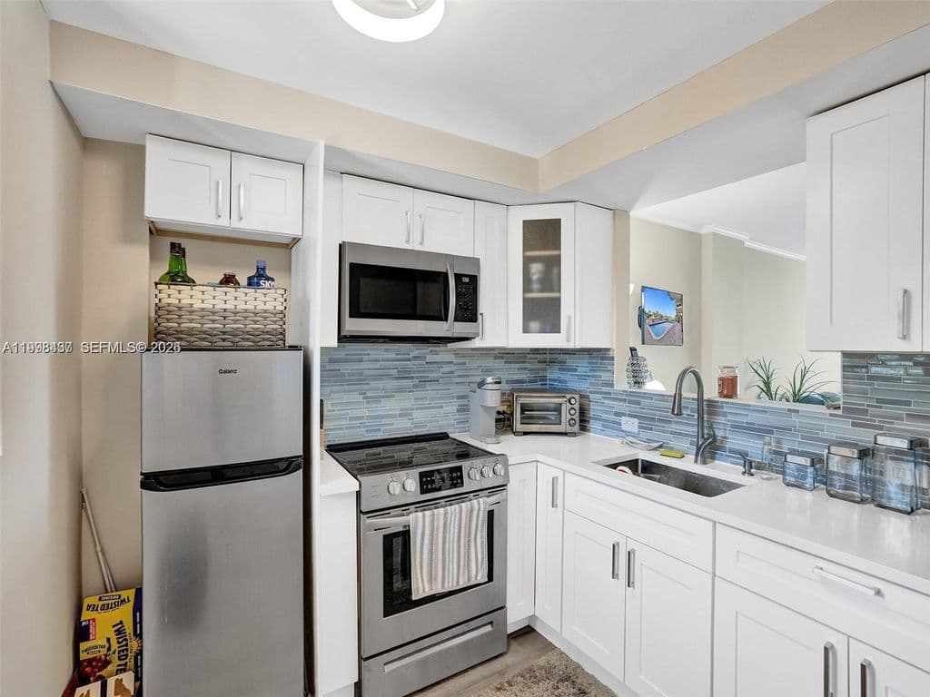 2-bedroom Condo — 1777 SE 15th St APT 217