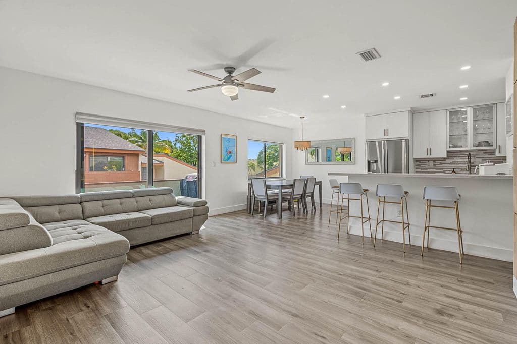 3+1 Condo — 11491 SW 109th Road #15d