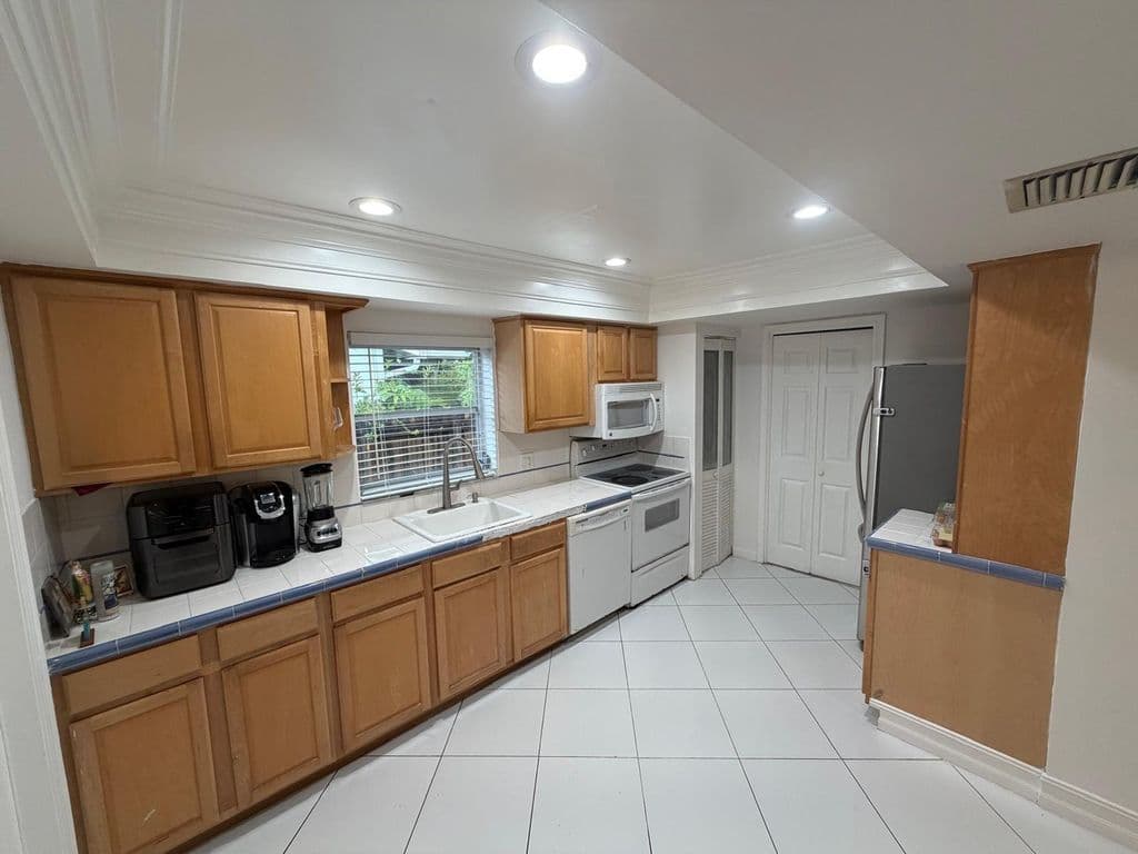 4+1 Müstakil ev — 10241 Sleepy Brook Way