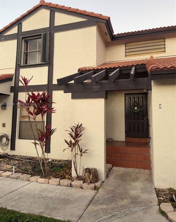 3-bedroom Property — 15202 SW 46th Ln #C-75
