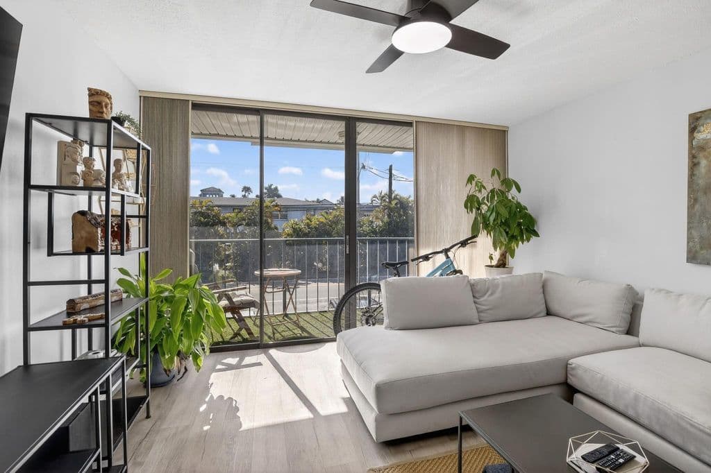 2-bedroom Condo — 1531 SE 15th Street #7