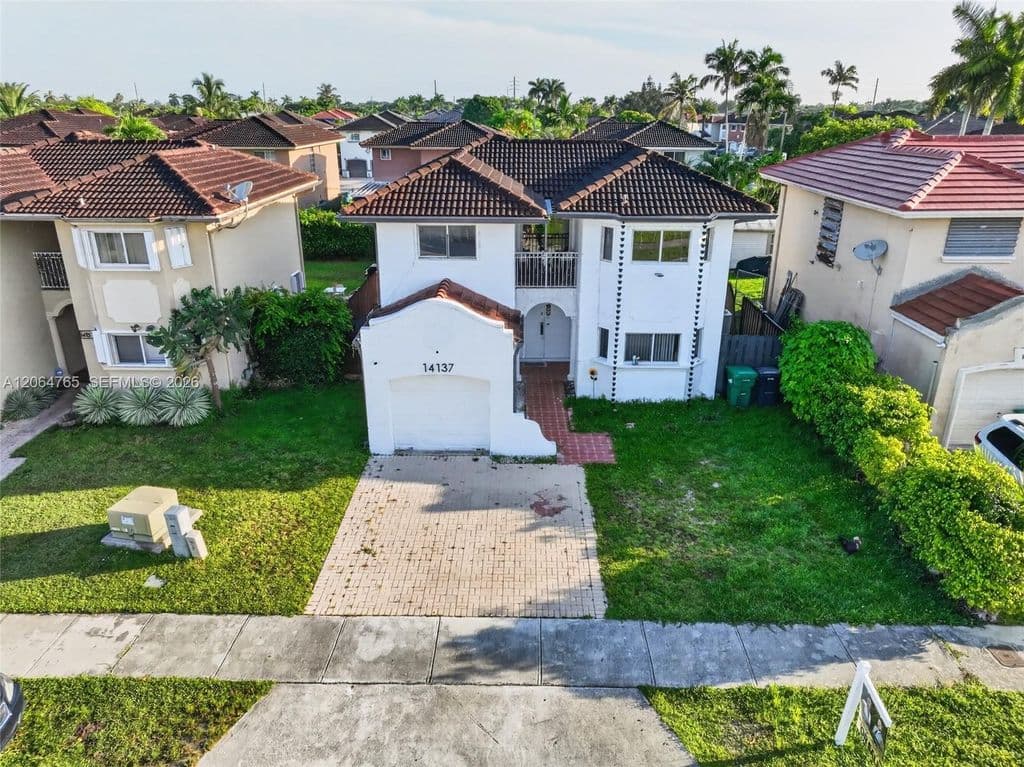 3-bedroom Single-Family Home — 14137 SW 164th Ter