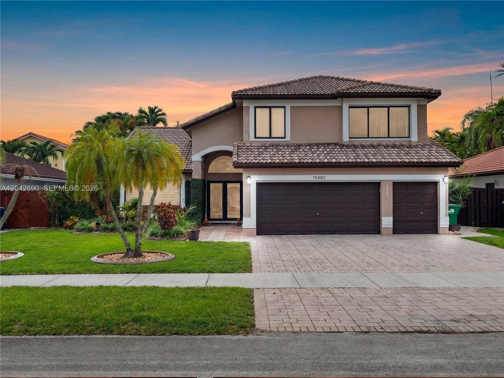 4+1 Müstakil ev — 15480 SW 148th St