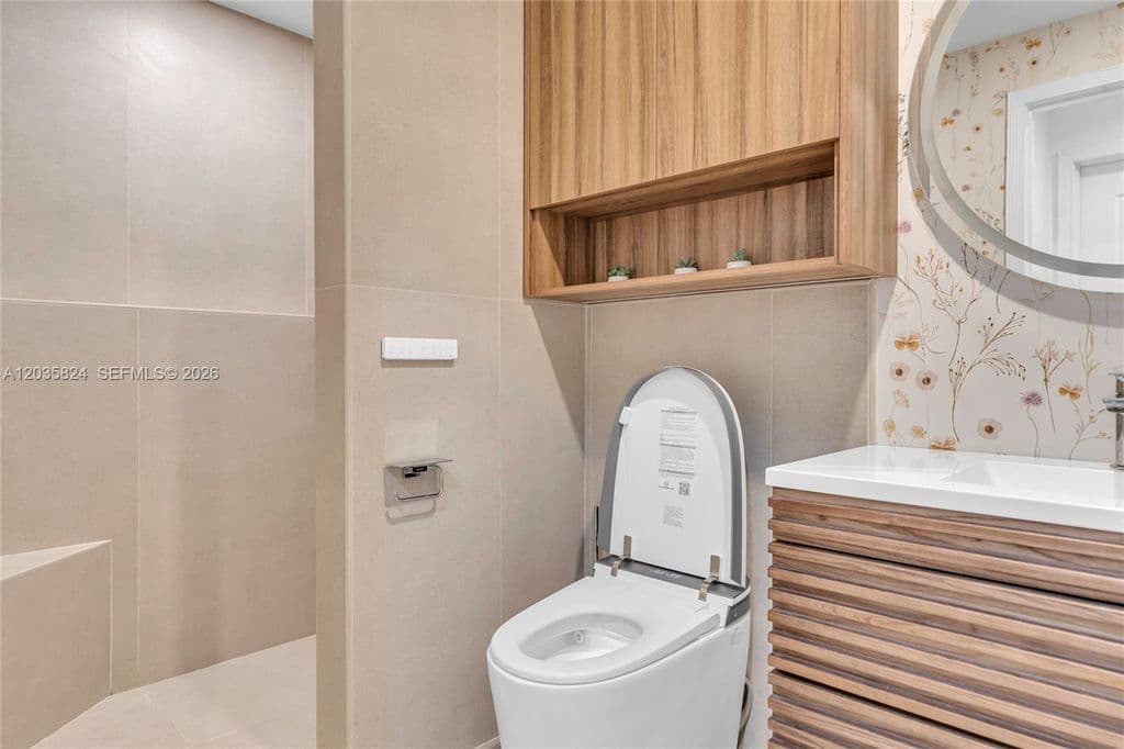 3-bedroom Condo — 10710 NW 66th St APT 104