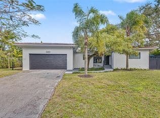 3+1 Müstakil ev — 15815 SW 85th Ave, Palmetto Bay, 33157